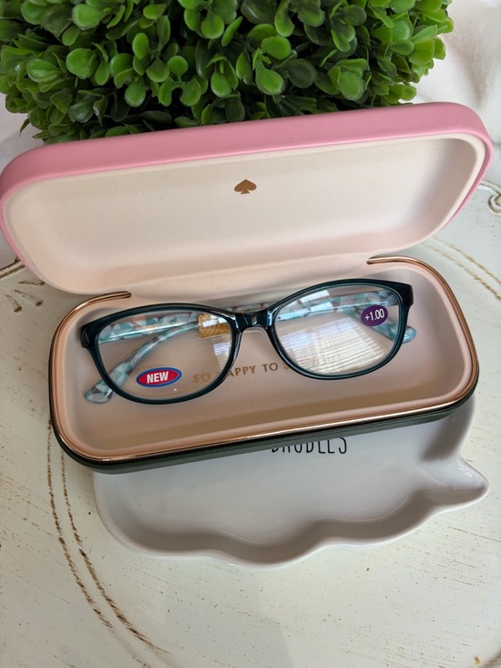 kate spade Accessories - Kate Spade Pink Eyewear (Case only)